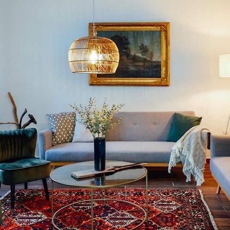 Apartment Aussee- Beletage Salzherrenhof- Kueche, Wlan, Netflix บาดเอาส์ซี ภายนอก รูปภาพ