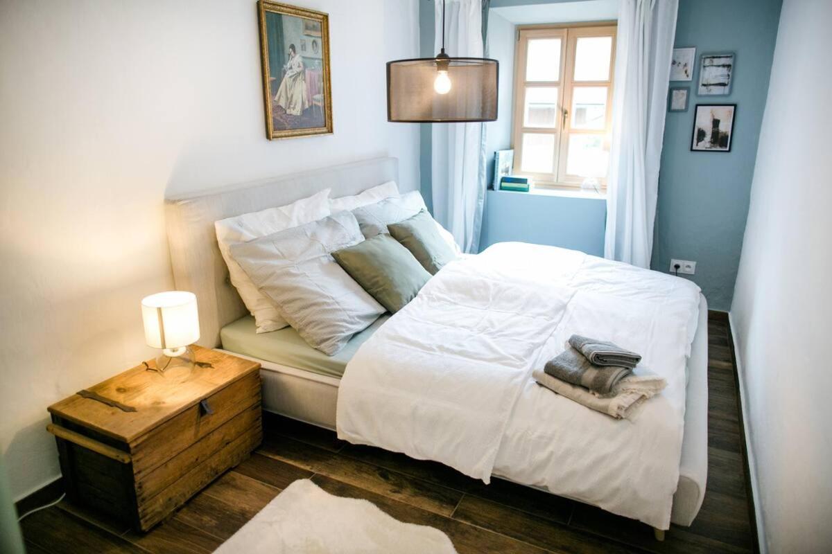 Apartment Aussee- Beletage Salzherrenhof- Kueche, Wlan, Netflix บาดเอาส์ซี ภายนอก รูปภาพ