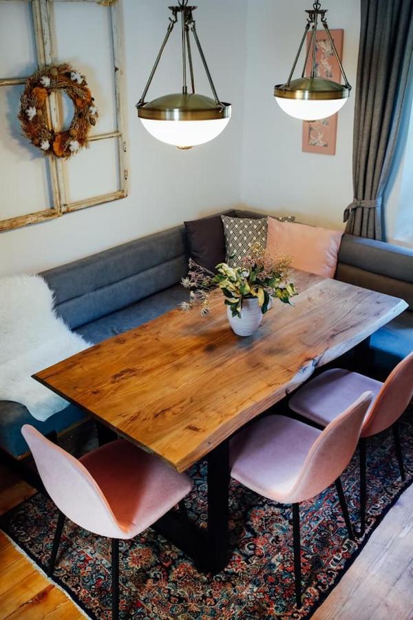 Apartment Aussee- Beletage Salzherrenhof- Kueche, Wlan, Netflix บาดเอาส์ซี ภายนอก รูปภาพ