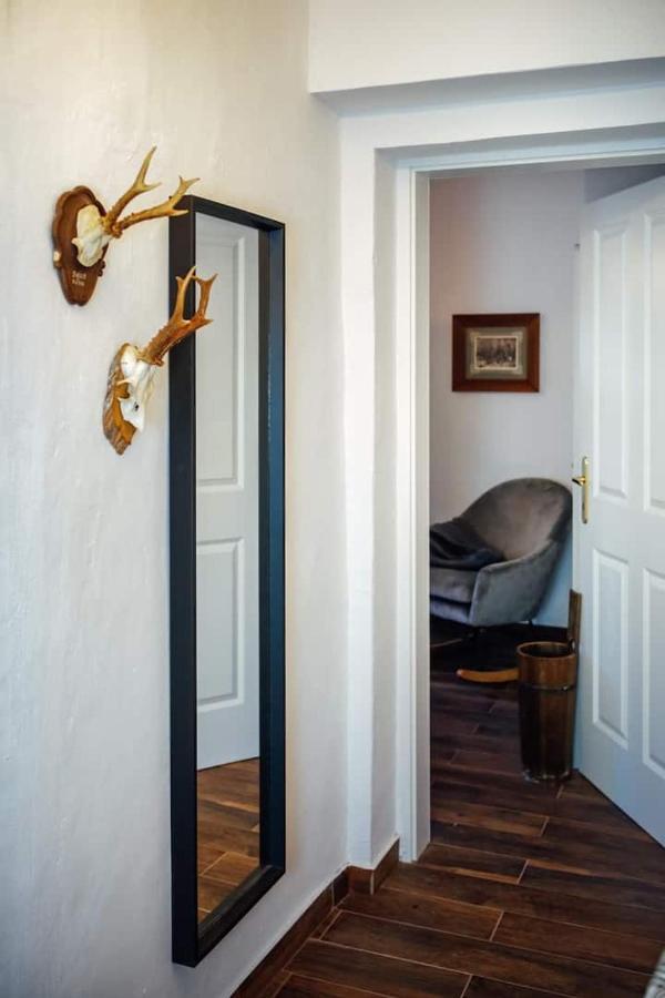 Apartment Aussee- Beletage Salzherrenhof- Kueche, Wlan, Netflix บาดเอาส์ซี ภายนอก รูปภาพ