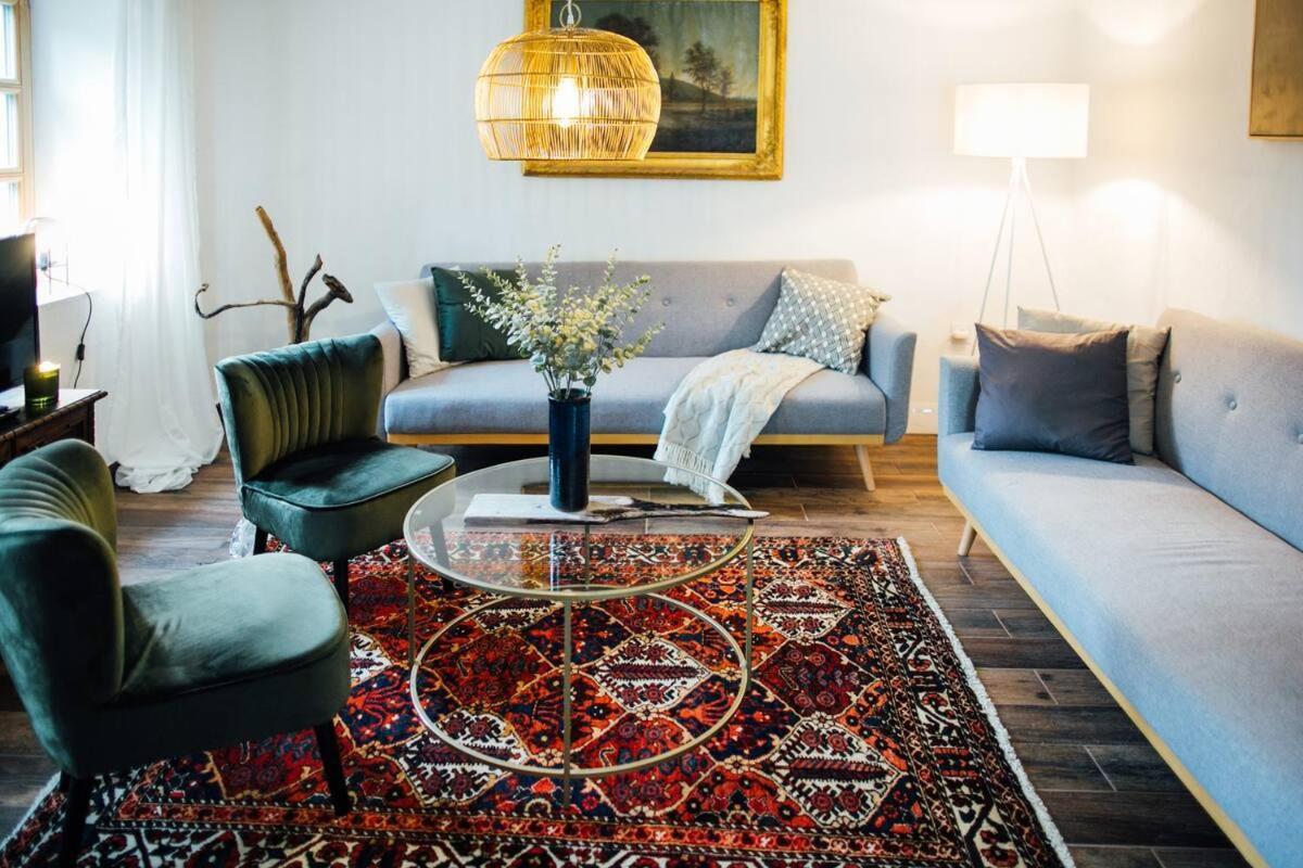 Apartment Aussee- Beletage Salzherrenhof- Kueche, Wlan, Netflix บาดเอาส์ซี ภายนอก รูปภาพ